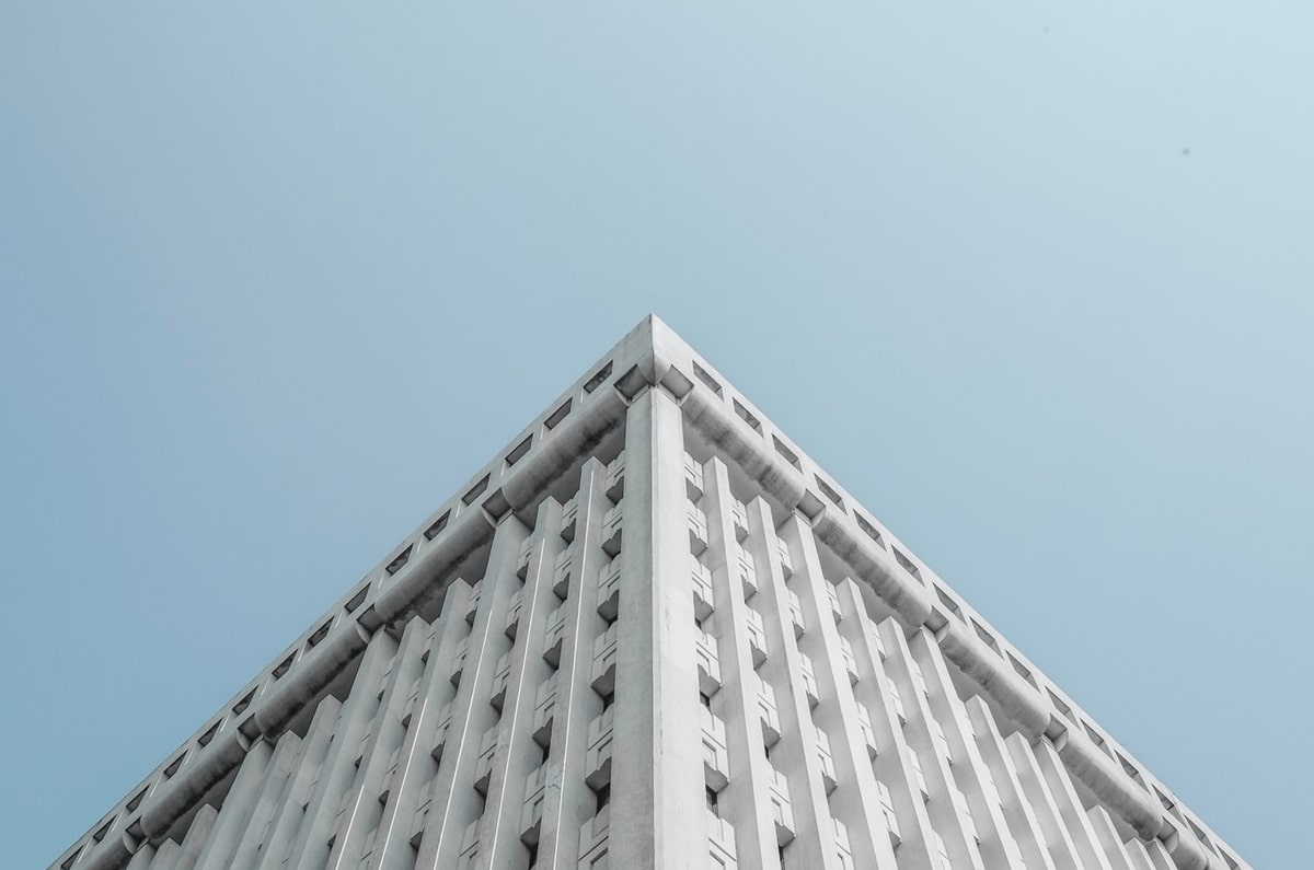 88分钟惨遭绝杀，7亿豪门连败，欧冠3冠王跌出前八在即