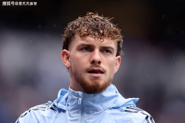 22岁希望之星被雪藏:两个月零出战自信尽失,回利物浦成唯一选项
